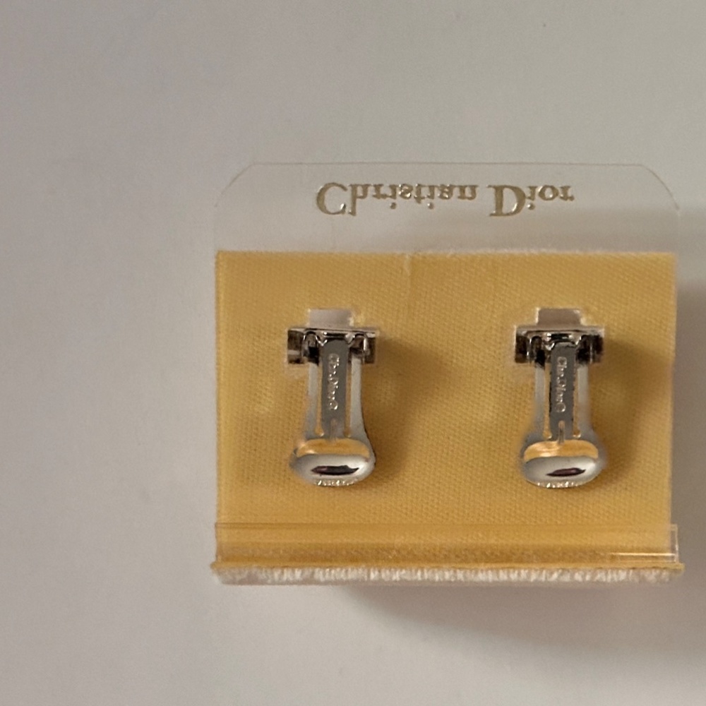 Christian Dior Emerald Green & Ice Clear Chrystal V-Necklace & Earring Set Vtg. - Picture 8 of 14